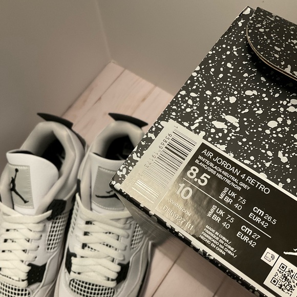 Jordan 4 Retro Military Black - Picture 4 of 5